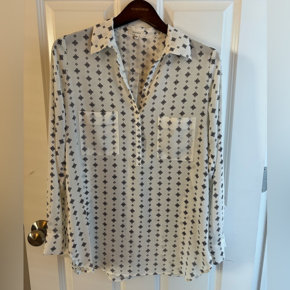 Pleione Blouse, Size Medium